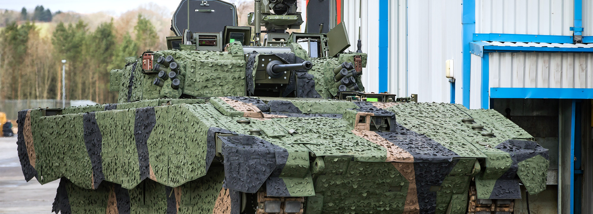 Virtual simulator designed to train vehicle crew